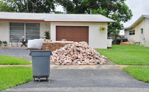 Factors to Consider When Hiring a Skip